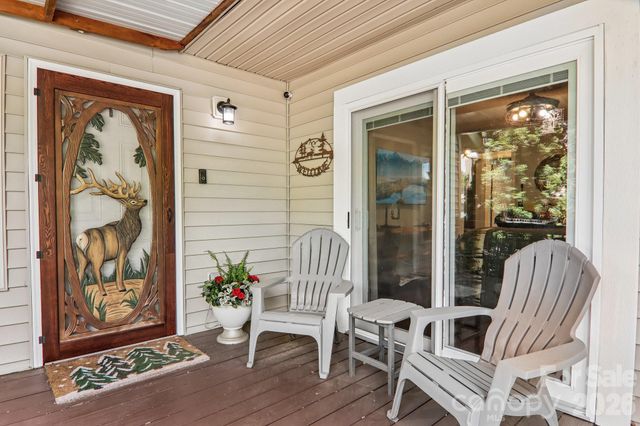 12 Indian Trace Road, Maggie Valley, NC 28751