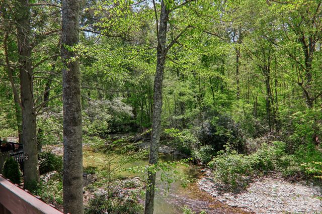 12 Indian Trace Road, Maggie Valley, NC 28751