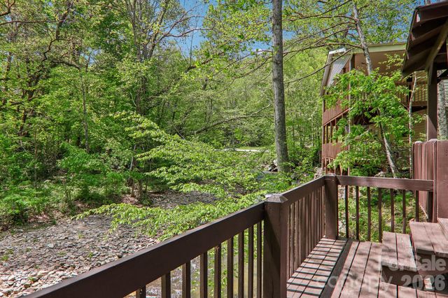 12 Indian Trace Road, Maggie Valley, NC 28751