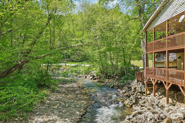 12 Indian Trace Road, Maggie Valley, NC 28751