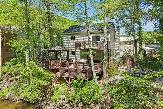 12 Indian Trace Road, Maggie Valley, NC 28751