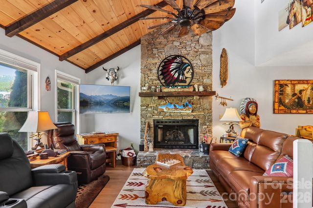 12 Indian Trace Road, Maggie Valley, NC 28751