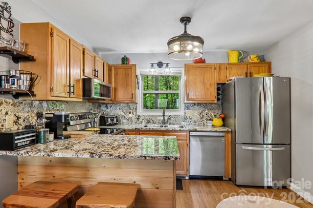 12 Indian Trace Road, Maggie Valley, NC 28751