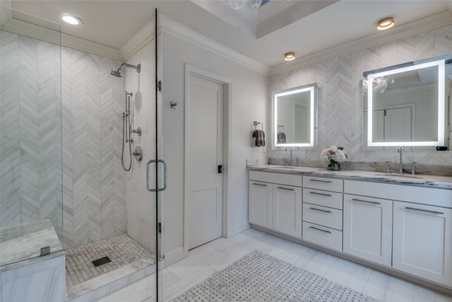 7712 Southwestern Boulevard, Dallas, TX 75225