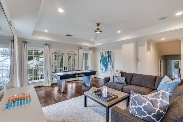 7712 Southwestern Boulevard, Dallas, TX 75225