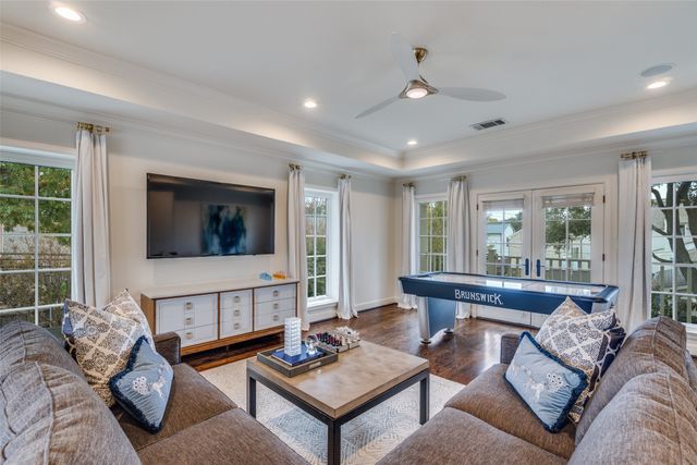 7712 Southwestern Boulevard, Dallas, TX 75225