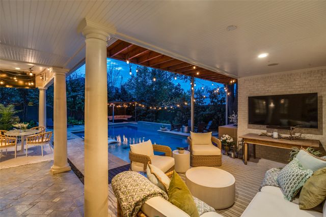 7712 Southwestern Boulevard, Dallas, TX 75225