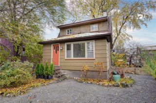 2 Upper Crescent, East Rochester, NY 14445