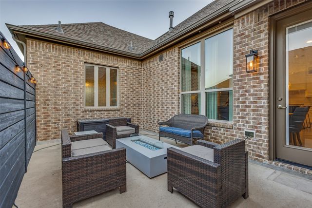 1116 Karsten Ridge Pass, Gunter, TX 75058