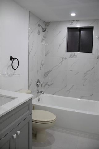 8700 SW 133rd Ave Rd 301, Miami, FL 33183