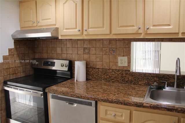 8700 SW 133rd Ave Rd 301, Miami, FL 33183