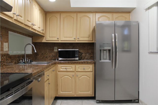 8700 SW 133rd Ave Rd 301, Miami, FL 33183