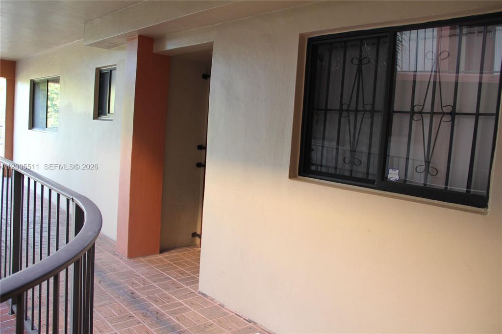 8700 SW 133rd Ave Rd 301, Miami, FL 33183