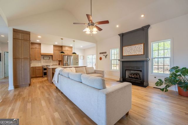 268 Northwoods Drive, Mount Airy, GA 30563