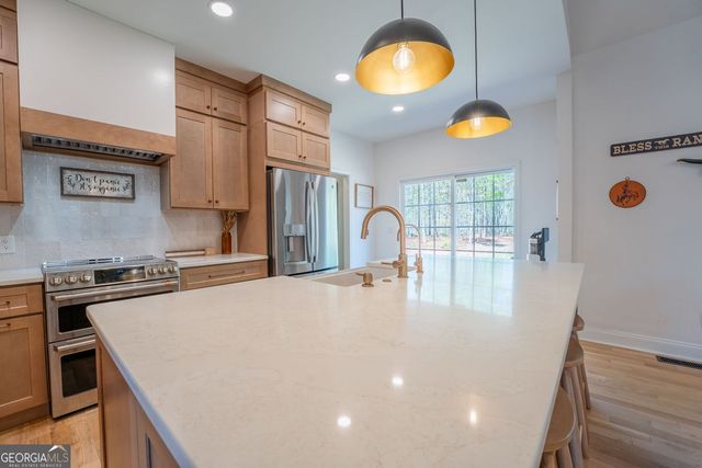 268 Northwoods Drive, Mount Airy, GA 30563