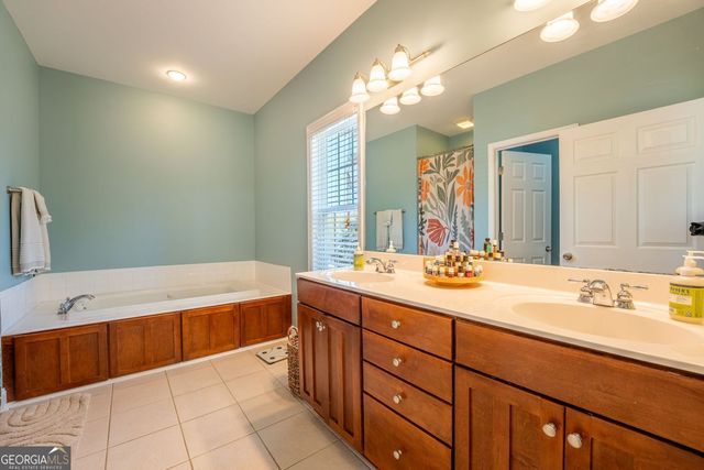 268 Northwoods Drive, Mount Airy, GA 30563