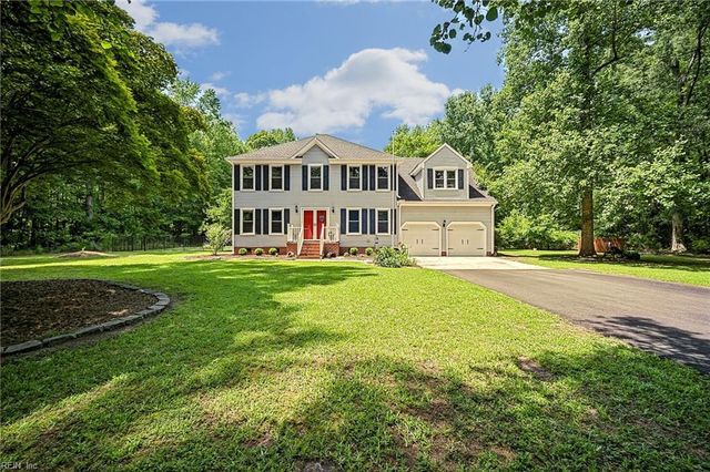 1932 Foxwood DR, Chesapeake, VA 23323