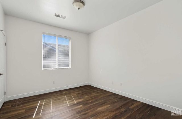 6311 Star Sapphire Drive, Bakersfield, CA 93313