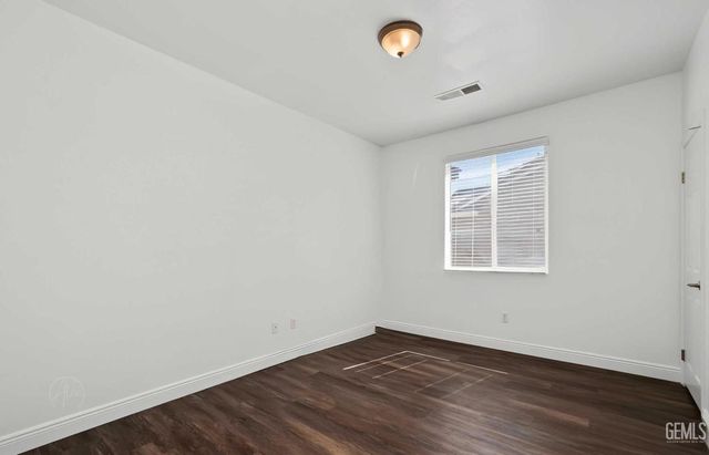 6311 Star Sapphire Drive, Bakersfield, CA 93313