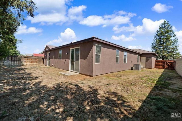 6311 Star Sapphire Drive, Bakersfield, CA 93313
