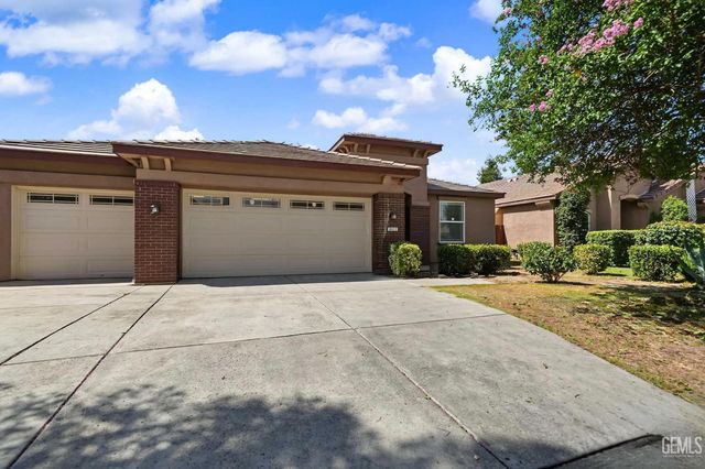6311 Star Sapphire Drive, Bakersfield, CA 93313