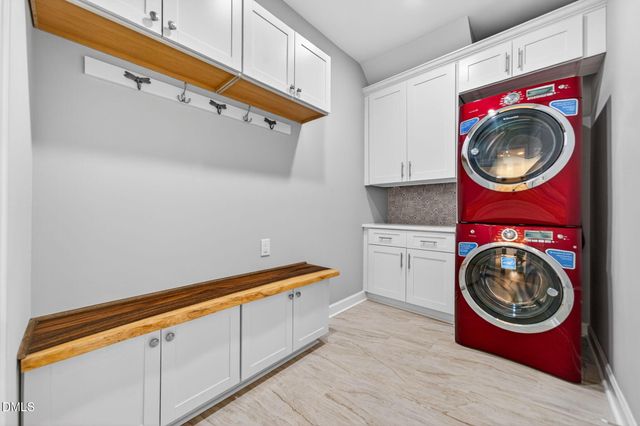 2004 Clyde Bank Court, Cary, NC 27511