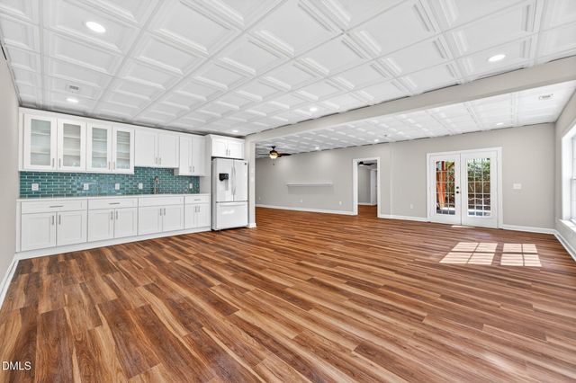 2004 Clyde Bank Court, Cary, NC 27511