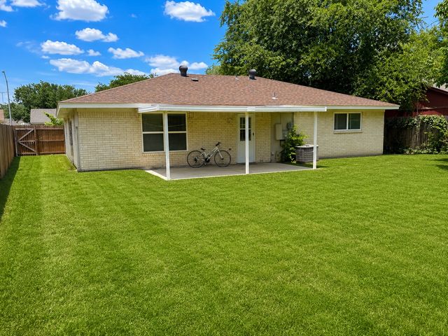 517 Annapolis Drive, Fort Worth, TX 76108