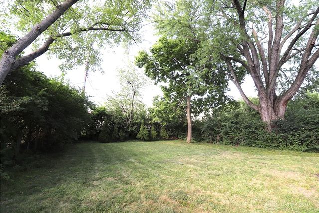 2301 Danube Court, Kettering, OH 45420