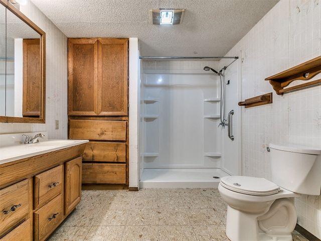 4501 Cardinal, Edmond, OK 73034