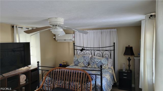 91 Sun CIR, Fort Myers, FL 33905