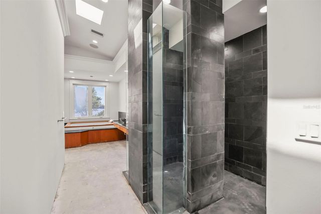 1721 GULF ROAD, Tarpon Springs, FL 34689