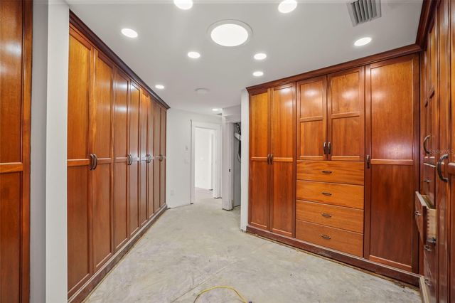 1721 GULF ROAD, Tarpon Springs, FL 34689