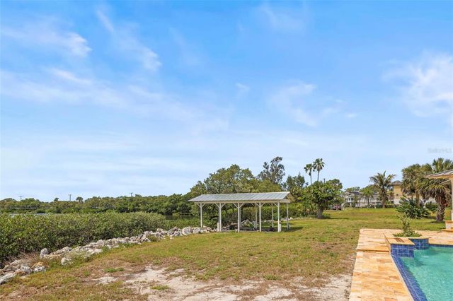 1721 GULF ROAD, Tarpon Springs, FL 34689