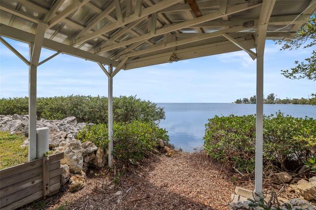 1721 GULF ROAD, Tarpon Springs, FL 34689