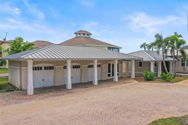 1721 GULF ROAD, Tarpon Springs, FL 34689