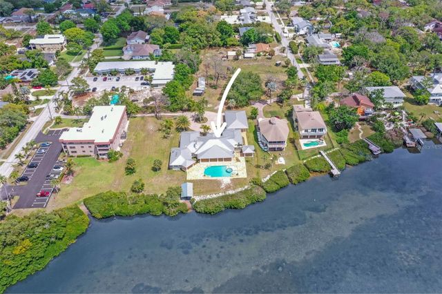 1721 GULF ROAD, Tarpon Springs, FL 34689