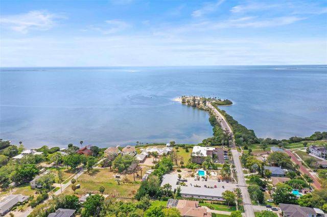 1721 GULF ROAD, Tarpon Springs, FL 34689