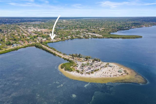 1721 GULF ROAD, Tarpon Springs, FL 34689