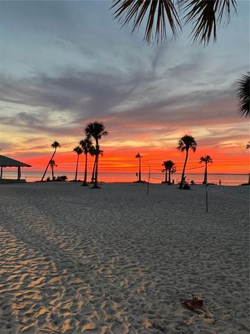 1721 GULF ROAD, Tarpon Springs, FL 34689