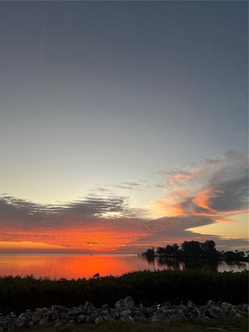 1721 GULF ROAD, Tarpon Springs, FL 34689