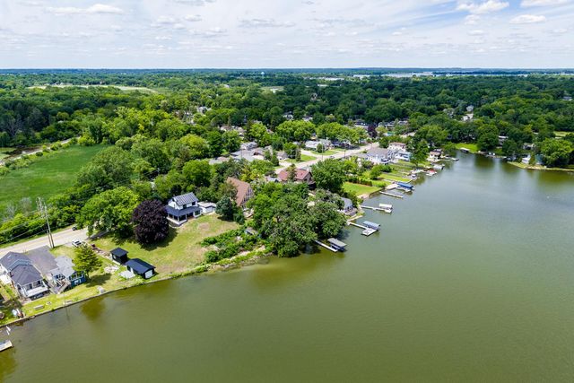 35231 N Wilson Road, Ingleside, IL 60041