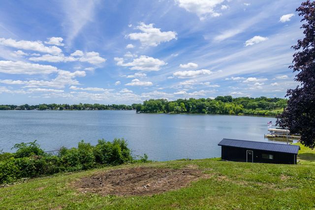 35231 N Wilson Road, Ingleside, IL 60041