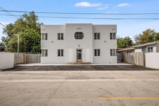 572 NE 67th St 4, Miami, FL 33138