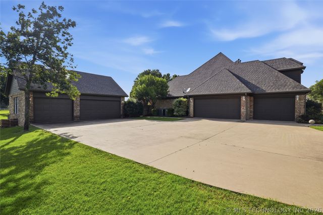 13240 S Norfolk Avenue, Jenks, OK 74037