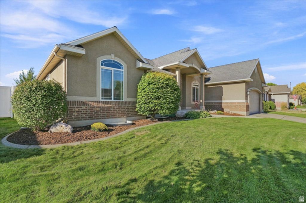 633 W 3600 S, Riverdale, UT 84405 — photo 2