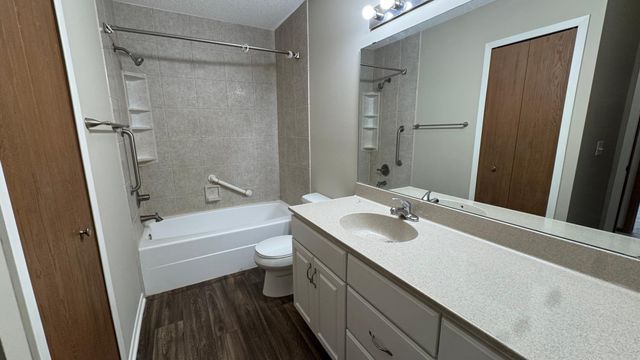 7587 Wedgewood Way, Maple Grove, MN 55311