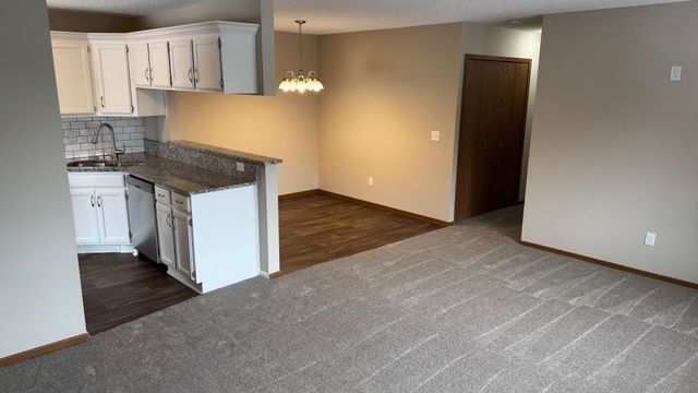 7587 Wedgewood Way, Maple Grove, MN 55311