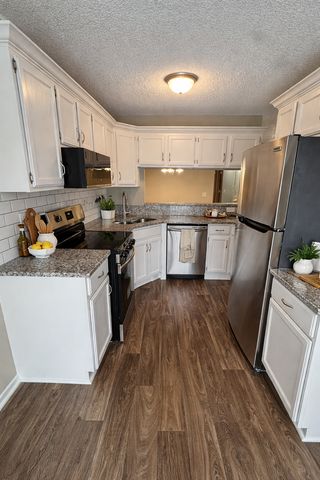 7587 Wedgewood Way, Maple Grove, MN 55311