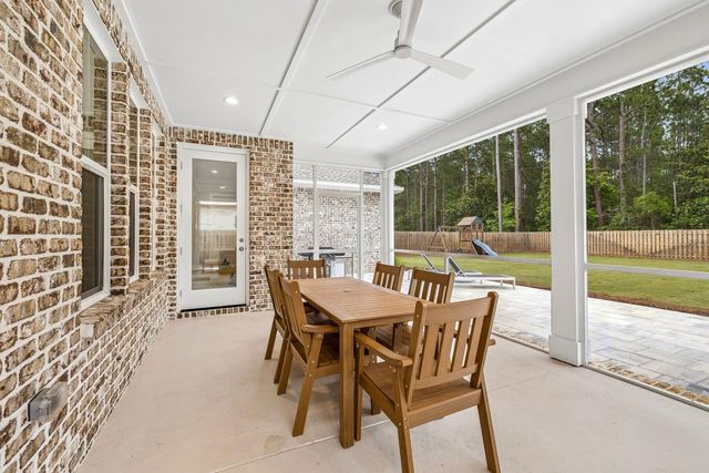 39 W Captain Fritz Way, Freeport, FL 32439